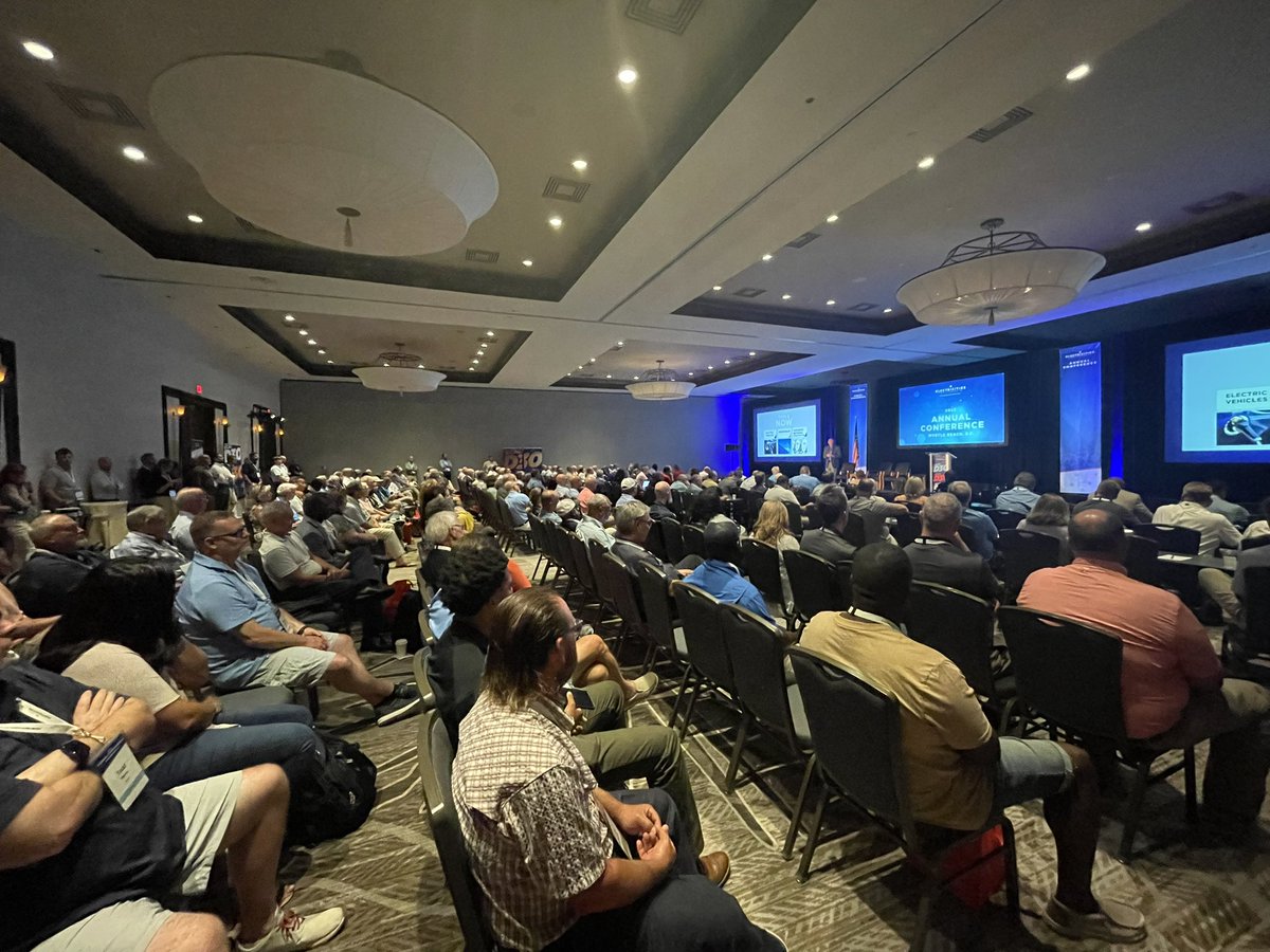 JayEnergyWonk's tweet photo. I’m excited to be among friends and fellow #publicpower advocates at #ElectriCities annual conference. #ECAC23 https://t.co/N6ewqOHDCb
