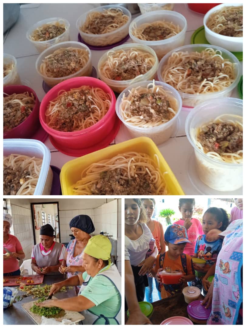Es la Misión 🔟

Desde #Guacara la CNAE y sus Cocineras de la Patria siguen ACTIVAS con el Plan Escuelas Abiertas atendiendo a los Niños y Niñas 👩🏼‍🍳🇻🇪💜

<a href="/_LaAvanzadora/">Yelitze Santaella</a> <a href="/pedrodiazg59/">Pedro Diaz</a> <a href="/rafaellacava10/">Rafael Lacava</a> <a href="/LealTelleria/">M/G Carlos Leal Tellería</a>

#ElTipoEsMaduro