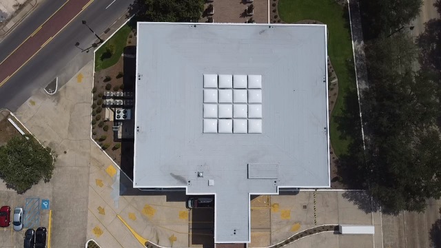 IRS_MS's tweet photo. We roofed the Cadence Bank in Hattiesburg, MS a while back. We worked along side F&amp;F Construction, Inc. to get this job done. We used Elevate Modified Bitumen Roofing System.
For more information, check out our website at https://t.co/GtzTaZJNyG or contact us at (601)-922-4301. https://t.co/vzypsA73Fv