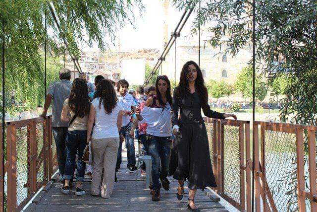 raniakids's tweet photo. @nourheneyousfi Endless  love 
#BirceAkalay https://t.co/LEAVNdk11A