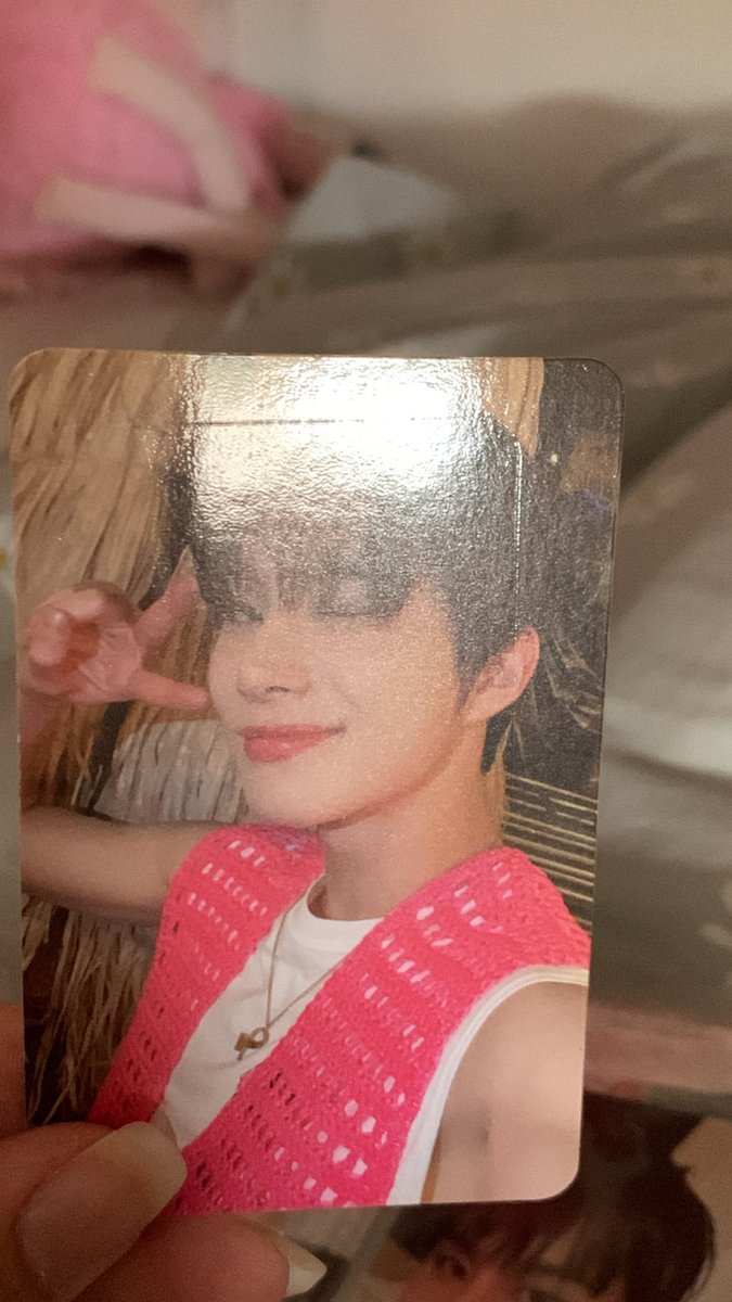 cd250t's tweet photo. I beg you to put protective sleeve for pc's in your albums 🙏 @SMTOWNGLOBAL #freenct #freepc https://t.co/Ykaag2AEPh