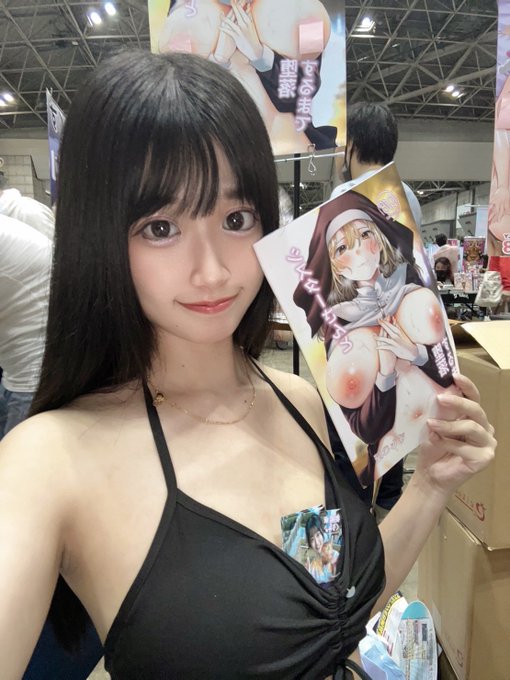 イベント初参加で胸の谷間に名刺とか御殿坂くるみさん@GotenzakaKurumiは天下取るポテンシャルある 