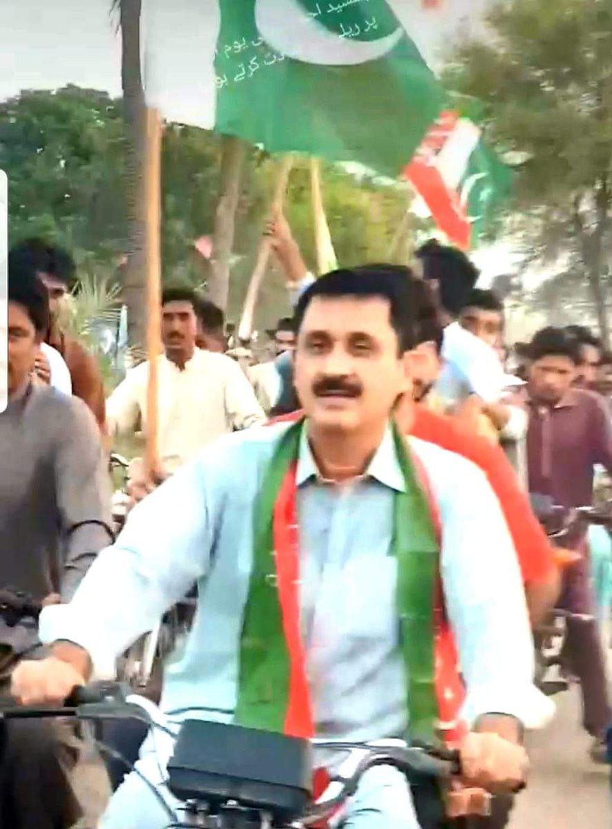 jamshaidAdasti's tweet photo. مظفرگڑھ میں یوم آزادی کی مناسبت سے ریلی کا انعقاد جس میں محب وطن بہادر اور وفادار نوجوانوں نے شرکت کی https://t.co/PccNbY1llW