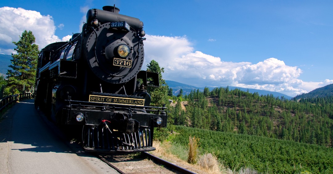 🚂 The Kettle Valley Steam Railway is a heritage railway in @visitsummerland, BC. The train operates excursion trains over the only remaining operating section of the Kettle Valley Railway. 🛤️

📷  Thompson Okanagan/Darren Robinson

#ThompsonOkanagan #SummerlandBC #Train #KVR