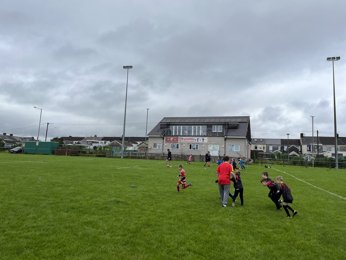 Another Fantastic day <a href="/BryncethinRFC/">Bryncethin RFC</a> for the WRU fit fed fun camp. Fantastic turnout, some brilliant skills on show and lots of fun and game had once, Da Iawn Pawb 🔥👌🏉
#WRUFitFedFun