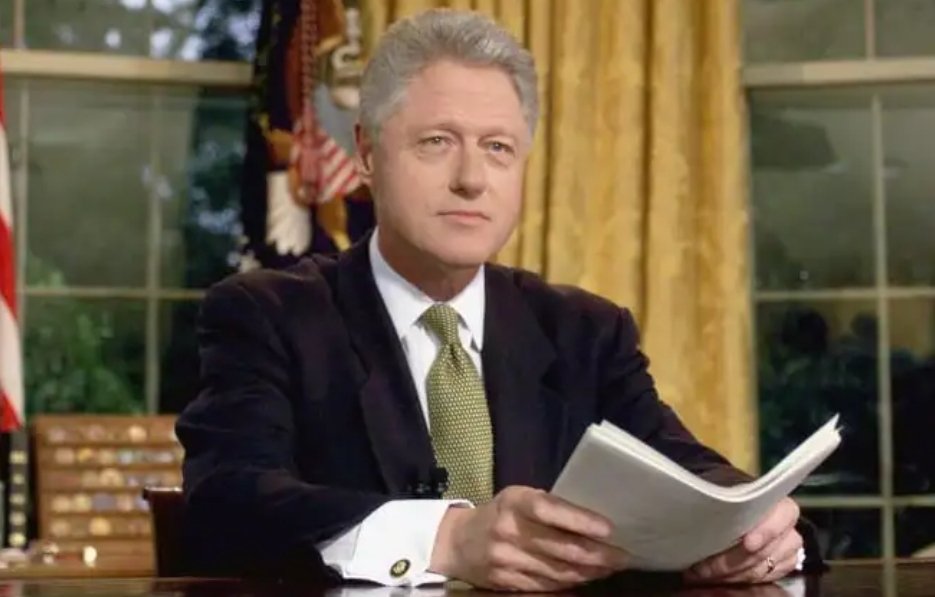 Si saps que a la foto hi han dues persones ja tens una edat. 😏