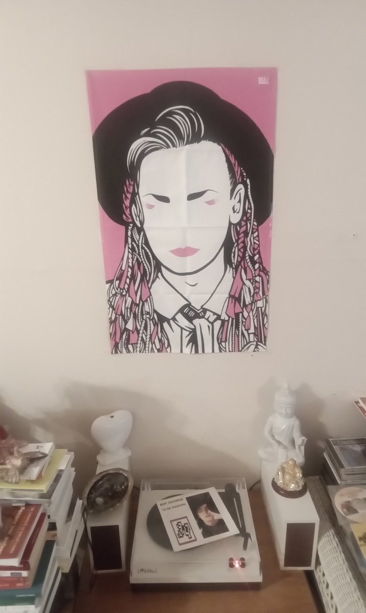 MartineFournel's tweet photo. I thanks myself to don't wear makeup today
Tea towel,
But it's so beautiful that I don't really want that you dry my dishes,
Just to decorate my wall
This song make me cry
#teatowel #boygeorge #tobereborn #vinyl #etsy
๐๐๐ฉ๐ถ https://t.co/PgyjBzmC0z