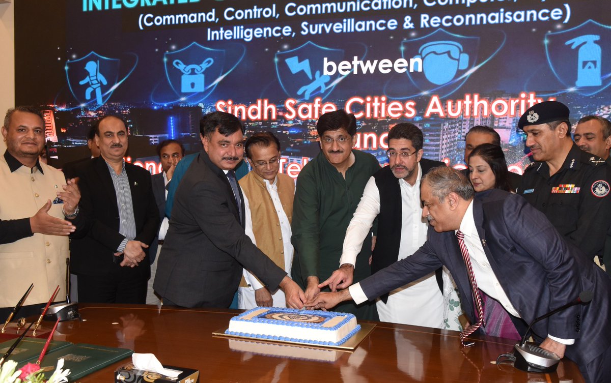 TalpurTaimur's tweet photo. Today, contract performance signing ceremony was held for the establishment of "Integrated C5ISR Based Smart Safe City Karachi", a landmark project of Sindh Safe City Authority. The SSCA is committed to ensure safety of general public through installation of cameras and vigilance teams under LEAs.
#SindhSafeCityAuthority #SmartSindh #SafeSindh
