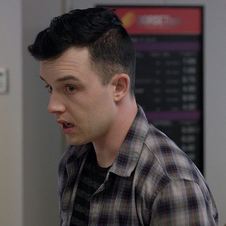wordGallavich's tweet photo. Como pode o Mickey ser o homem mais gostoso do mundo? https://t.co/AsHg9wJSpy
