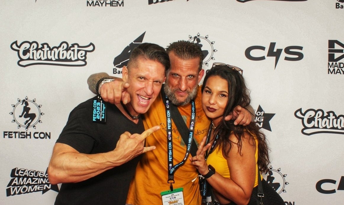 FetishCon 2023 is in the books! So awesome to connect with new friends and reconnect with so many old friends. All of us at The Strong Eye look forward to seeing you all again soon! 💪😉

#fetishproducer #fetishmodel #contentcreators #contentcreator #contentcreation #thestrongeye