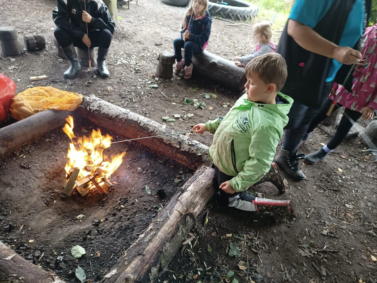 wildlingsDN's tweet photo. The rain didn't stop us having fun at #HAF23 Forest School today @MyDoncaster 
@educationgovuk
@Craig_Doncaster
@LeePitcher9
@SusanJDurant
@Joe_Blackham
@kingedprimary https://t.co/tkLQlk5aCd