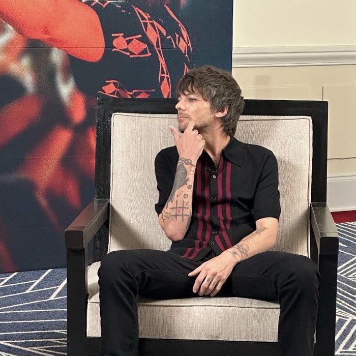 injagger's tweet photo. they were born on the same day, same month and same year

that's hot https://t.co/RofpvaPQmc