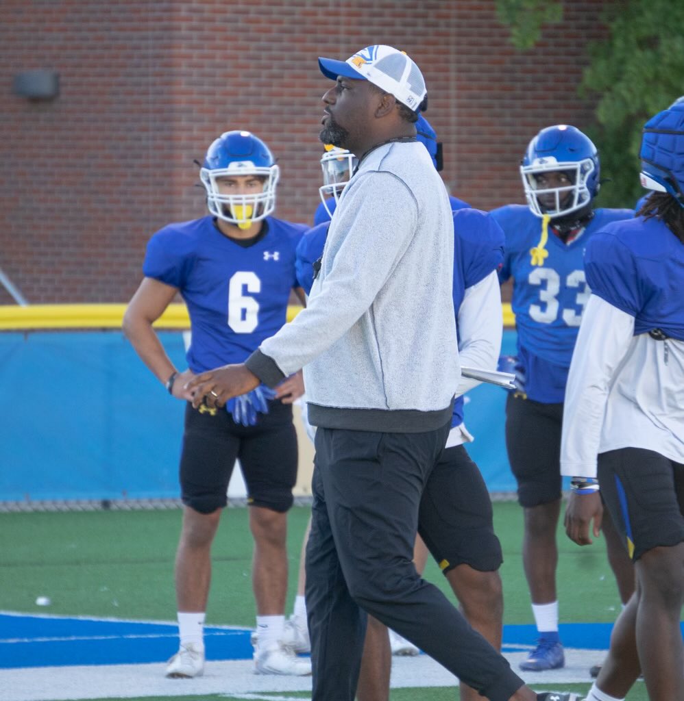 I’m very excited to announce on Wednesday ⁦<a href="/CoachM_Harper/">Moses Harper</a>⁩ is going to be the honorary Head Coach for the ⁦<a href="/UNK_Football/">UNK Football</a>⁩ practice. We want to elevate our minority players and coaches in our program.  Moses is a big time coach and deserves to be a head coach soon!  🤘