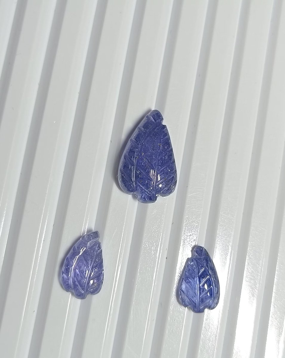 official85926's tweet image. etsy.com/your/shops/me/…

#BlueTanzanite #CarvingPair #NaturalTanzanite #PreciousGemstone #LeafShape #FloralCarving #DecemberBirthstone #ForJewelry