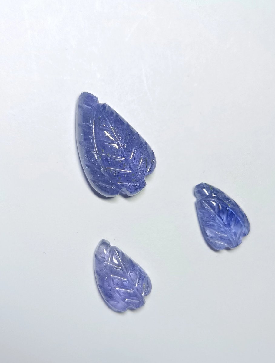official85926's tweet image. etsy.com/your/shops/me/…

#BlueTanzanite #CarvingPair #NaturalTanzanite #PreciousGemstone #LeafShape #FloralCarving #DecemberBirthstone #ForJewelry