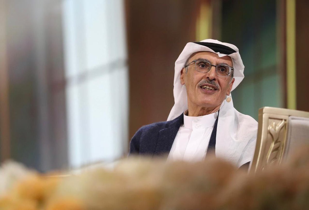 9ieeu's tweet photo. يقول البدر :
لا سولفوا بالشعر قولي لهم 
انا قصايد البدر كلها فيني❤️. https://t.co/AgMeoEYDPD