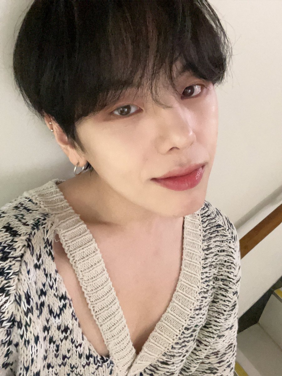 WEi__Member's tweet photo. [#대현] 고마워���� https://t.co/Uoc59IzrOB