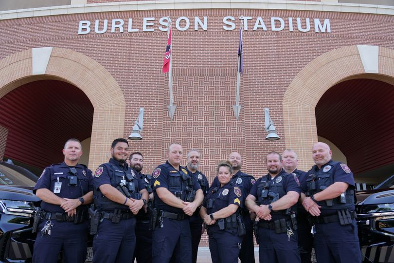 Back to school this week!  Meet our School Resource Officers who will be working with you this year.  Make sure to give them a fist bump in the hallway.

We hope everyone has a great school year!
