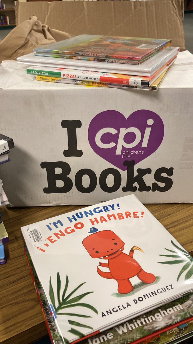 New Year, New Books!
@Sparks_Library @SparksElemStars 
Thanks to CPI Dana White and Pasadena Library Processing Team! #pisdREADS #UNBOXCPI 
@andominguez