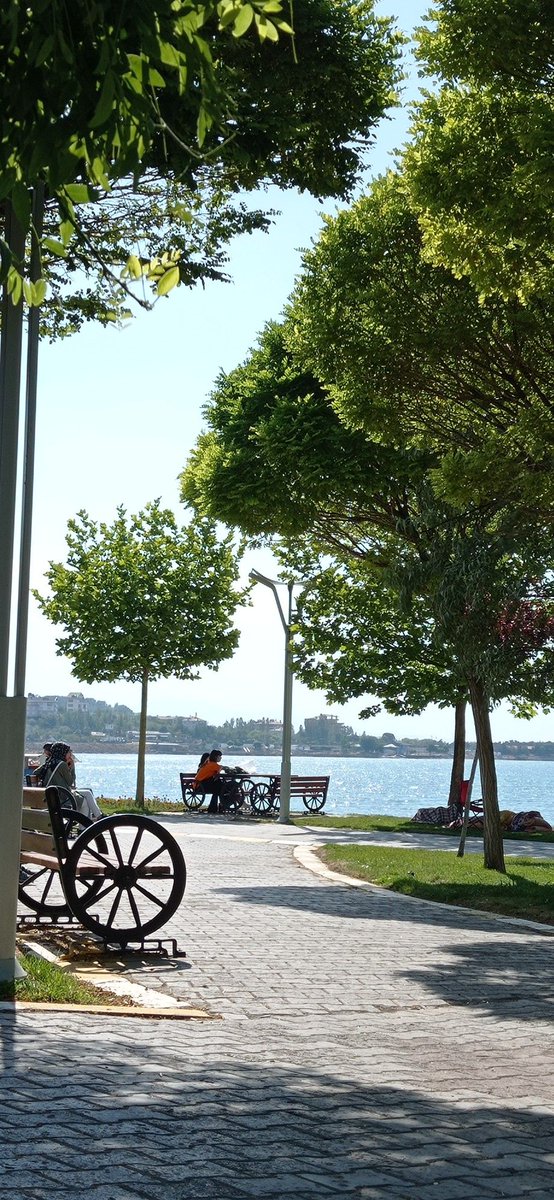 Hava güzel ruh halim kötü