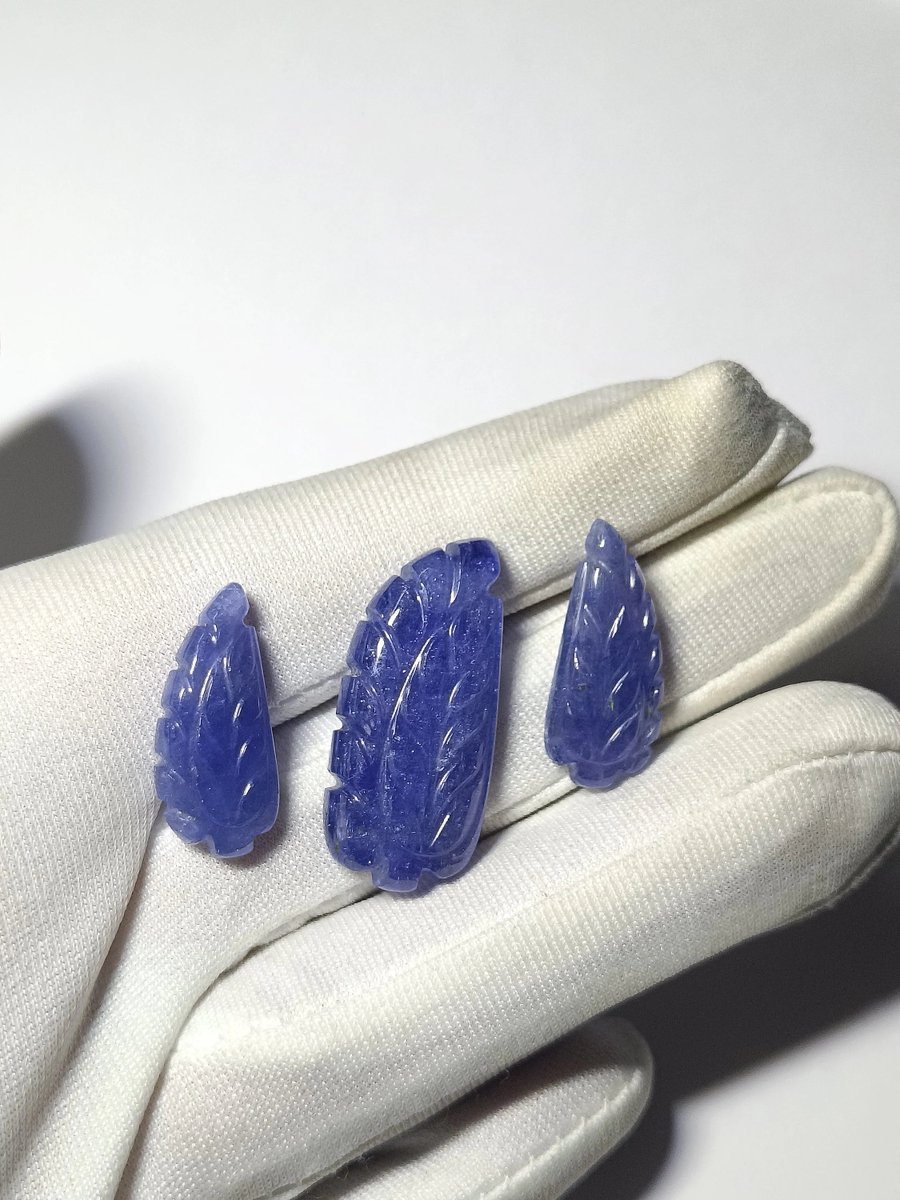 official85926's tweet image. etsy.com/your/shops/me/…

#NaturalTanzanite #LeafShape #CarvingStone #BlueTanzanite #UntreatedPrecious #Gemstone #HandCarving #Pair #DecemberBirthstone