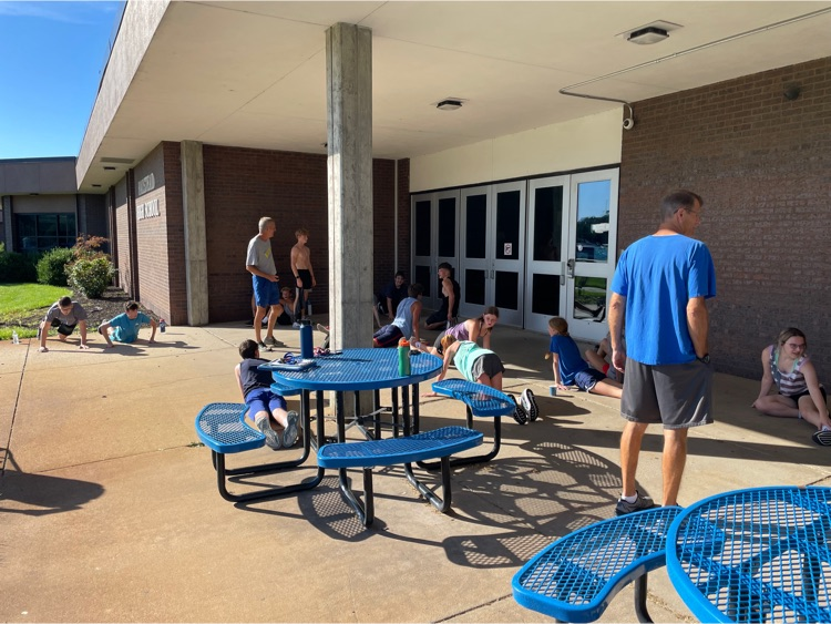 Halstead_AD's tweet photo. Fall Sports are off and running! https://t.co/KBIsrlurNg
