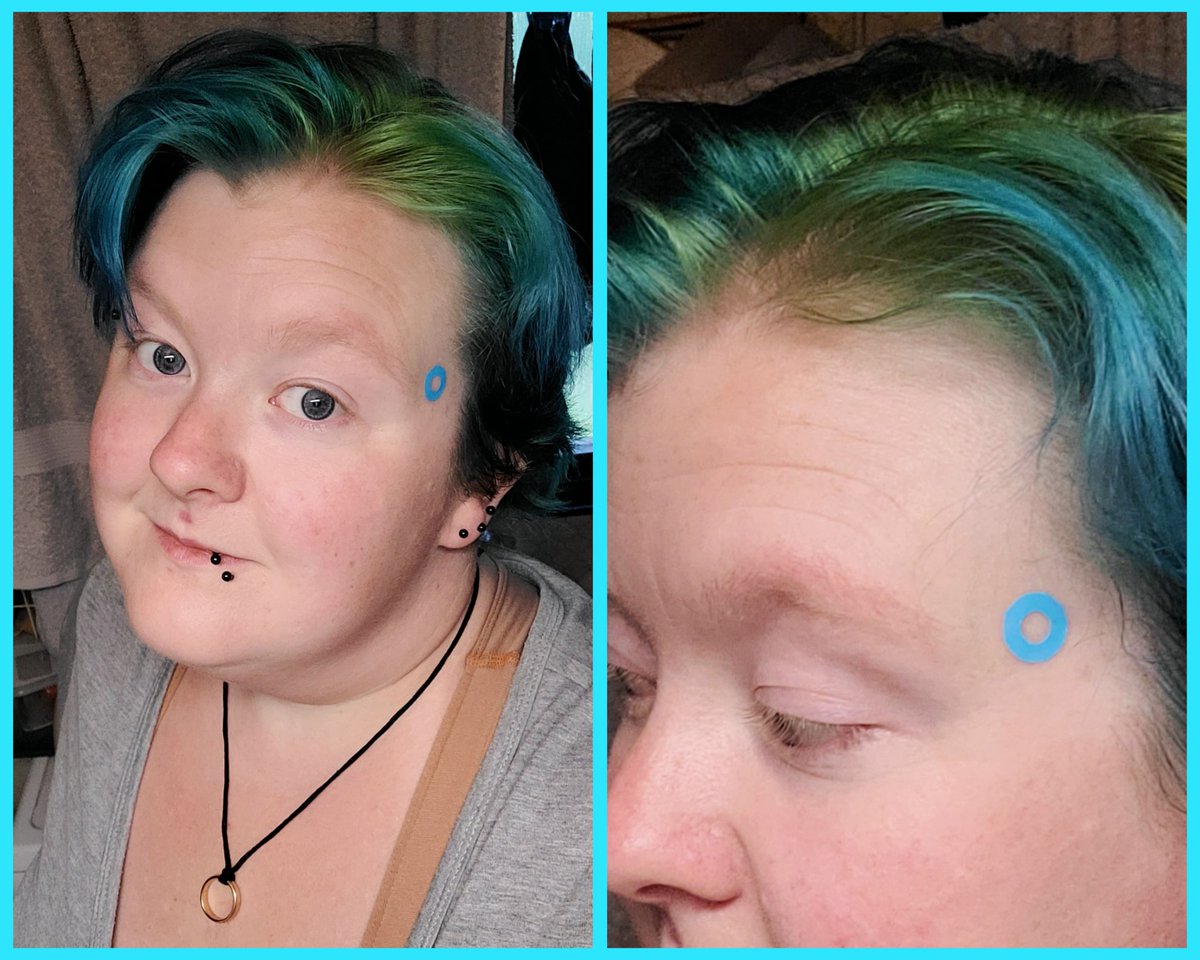 MandyTheDemon's tweet photo. Look y'all I'm an android 😍 ⭕ 💙

Can't wait to get my costume and then for Halloween to come 🤩🤌🏻✨
#Reed900 #Nines #GavinReed #DetroitBecomeHuman #DBH #DetroitEvolution #Cosplay https://t.co/NvVJXF8LNa