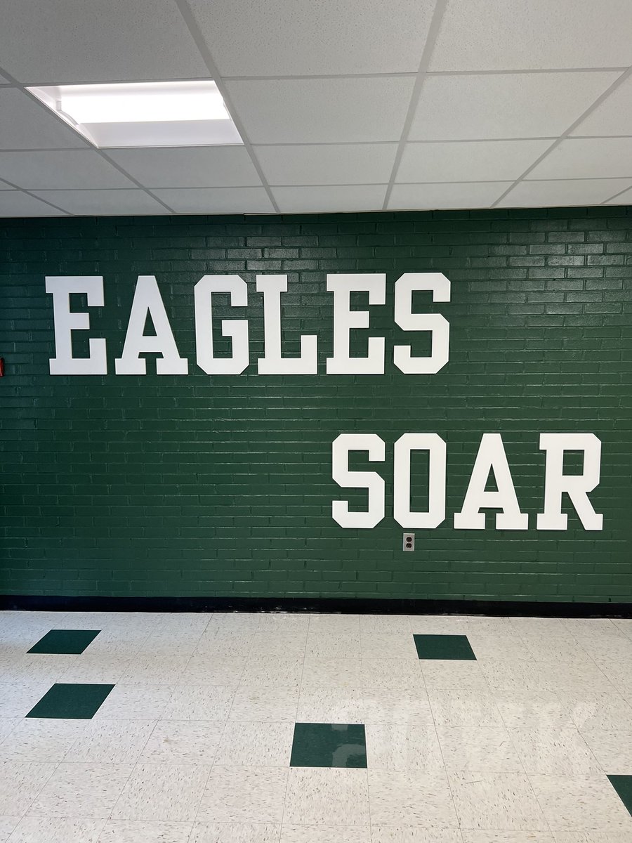 <a href="/HCPSNC/">Henderson County Public Schools</a> first day stop #6 puts their school pride right at the front door &amp; all around the building with <a href="/frmspride/">Flat Rock Middle</a> green &amp; white. When you look good, you play good! It’s going to be a great year!
