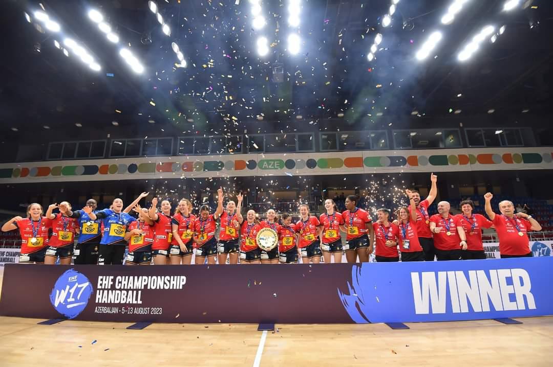 OrioEraginEskubaloia tweet media