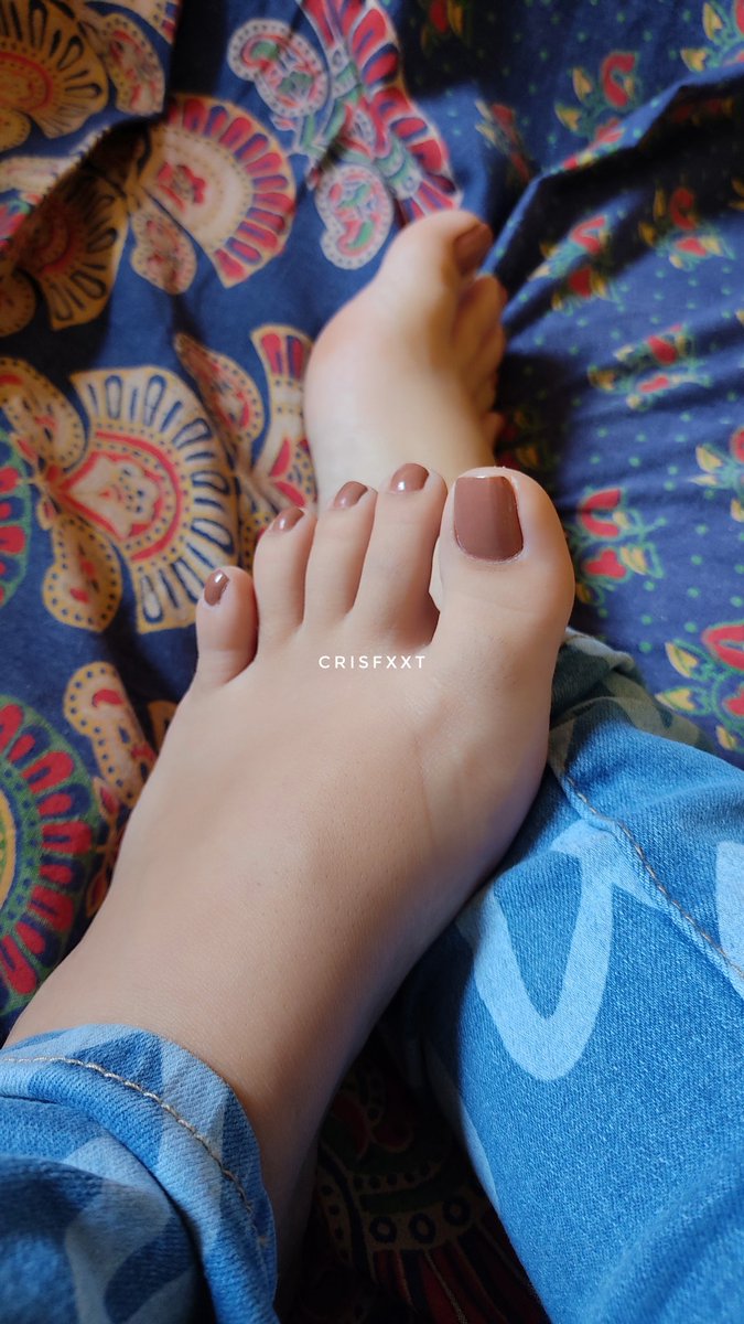 𝕮𝖗𝖎𝖘𝖋𝖝𝖝𝖙 ❤️‍🔥 fansly 5$ 👣 tweet media
