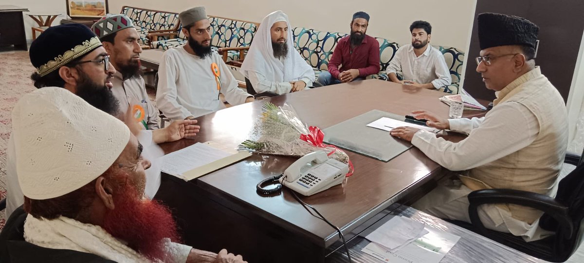 GulamAliKhatana's tweet photo. 14: BJP MP Rajya Sabha Er. Gulam Ali Khatana has congratulated the citizens of India on the 77th Independence day and appealed the people to celebrate the occasion with full dedication.

MP Khatana addressed prominent Islamic scholars here today. He said that Islam teaches peace. https://t.co/61jF3NmT3Y