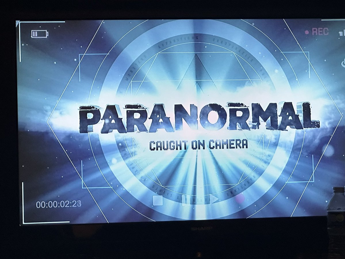 #ParanormalMondays👻🖤💙 #Catchingup on my fav #ParanormalCaughtOnCamera  with this #Amazingteam @paranormaloncam @travelchannel @discoveryplus @aaronsagers @BrianJCano @AuthorRonny @lynneSmcneill @slaughter_susan @sapphiresandalo @weirdnj @MonstersAmongU5 @Sturges9 and crew 🖤🫶🏻