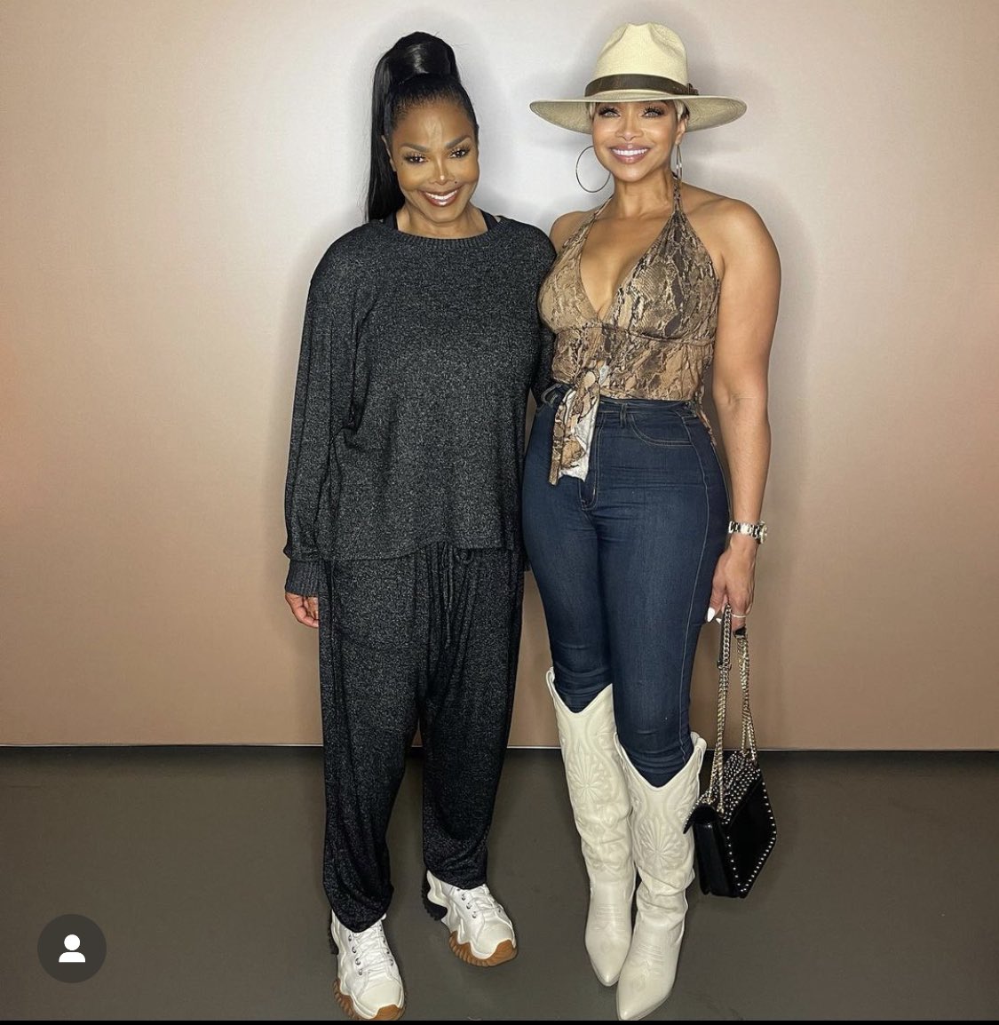 I have been meaning to post this from the concert last month!!!

We had a blast and it was Ahhhhhmazing y’all!!!! 

Plus, it’s never too late for a <a href="/JanetJackson/">Janet Jackson</a> post!!! ❤️

#beautiful #icon #legend