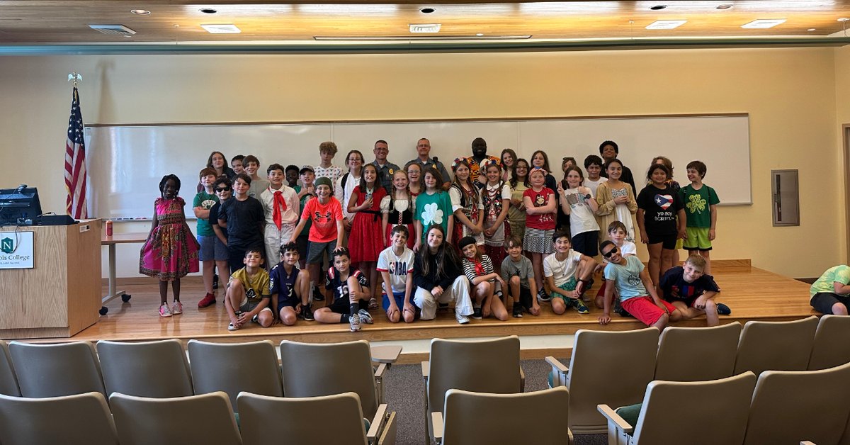 Ourbrightfutur1's tweet photo. @websterpd came into our program and spoke to our students last week! The students were encouraged to ask the officers questions. We always love when we have special visitors at our program!

Thank you for taking the time out of your busy schedules to speak to our students! 👏 https://t.co/pN2cavIKAp