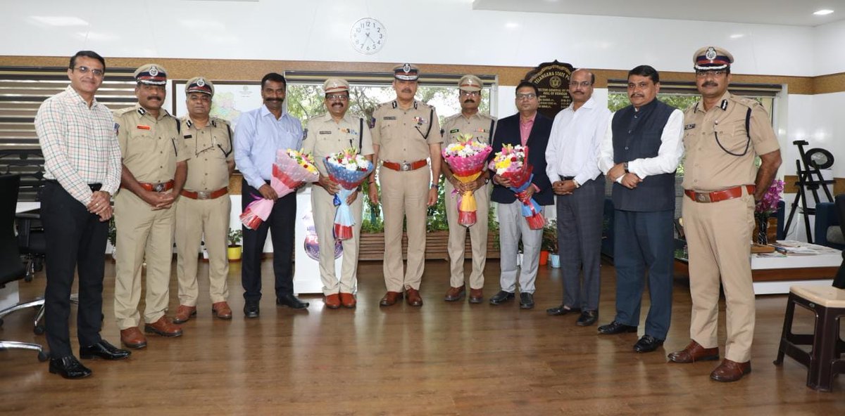CIDTelangana's tweet photo. #PRESS_NOTE
@TelanganaDGP Sri Anjani Kumar, IPS On 14.8.2023 Monday felicitated five police officers from Telangana on getting “Union Home Minister’s Medal for Excellence in Investigation” for the year 2023.
The five officers are 1) Additional SP, SIB M Thirupathanna, 2) Deputy SP (Civil), Intelligence, R Satyanarayana Raju, 3) Warangal Task Force ACP M Jitender Reddy, 4) Bodhan ACP KM Kiran Kumar and 5) Deputy SP. WSW, Hyderabad, B Srinivasa Rao.
Congratulating the five officers on getting the medals, Sri Anjani Kumar asked them to continue their good work in the department and also compile this successfully prosecuted cases as case studies for SIs / PCs training
The “Union Home Minister’s Medal for Excellence in Investigation” is awarded to the five officers for their outstanding contribution and achievements in investigating the cases. The award is meant to recognize and encourage exceptional investigative skills and dedication in solving complex cases.
ADGP, Railways and Road Safety, Sri B Shivadhar Reddy, IPS, ADGP, CID, Sri Mahesh M Bhagwat, IPS, IGP, P&L, Sri M Ramesh, IPS, IGP Multi Zone-II, Sri Shahnawaz Qasim, IPS IGP Multi Zone-I, Sri S Chandrasekhar Reddy, IPS and IGP, Training, Sri Tarun Joshi, IPS were present.
#TelanganaPolice
@TelanganaDGP