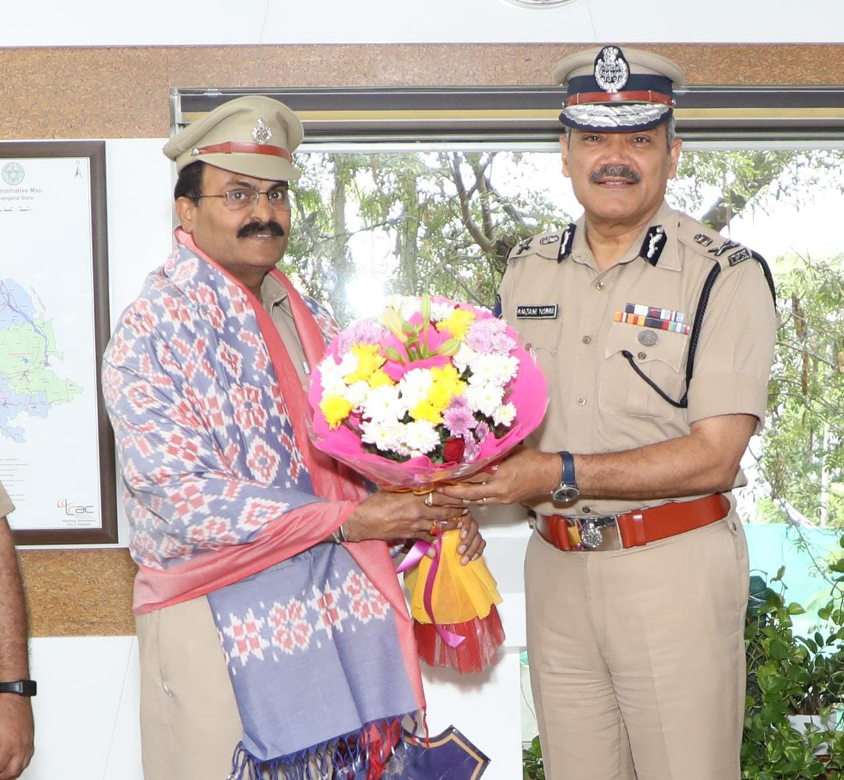 CIDTelangana's tweet photo. #PRESS_NOTE
@TelanganaDGP Sri Anjani Kumar, IPS On 14.8.2023 Monday felicitated five police officers from Telangana on getting “Union Home Minister’s Medal for Excellence in Investigation” for the year 2023.
The five officers are 1) Additional SP, SIB M Thirupathanna, 2) Deputy SP (Civil), Intelligence, R Satyanarayana Raju, 3) Warangal Task Force ACP M Jitender Reddy, 4) Bodhan ACP KM Kiran Kumar and 5) Deputy SP. WSW, Hyderabad, B Srinivasa Rao.
Congratulating the five officers on getting the medals, Sri Anjani Kumar asked them to continue their good work in the department and also compile this successfully prosecuted cases as case studies for SIs / PCs training
The “Union Home Minister’s Medal for Excellence in Investigation” is awarded to the five officers for their outstanding contribution and achievements in investigating the cases. The award is meant to recognize and encourage exceptional investigative skills and dedication in solving complex cases.
ADGP, Railways and Road Safety, Sri B Shivadhar Reddy, IPS, ADGP, CID, Sri Mahesh M Bhagwat, IPS, IGP, P&L, Sri M Ramesh, IPS, IGP Multi Zone-II, Sri Shahnawaz Qasim, IPS IGP Multi Zone-I, Sri S Chandrasekhar Reddy, IPS and IGP, Training, Sri Tarun Joshi, IPS were present.
#TelanganaPolice
@TelanganaDGP