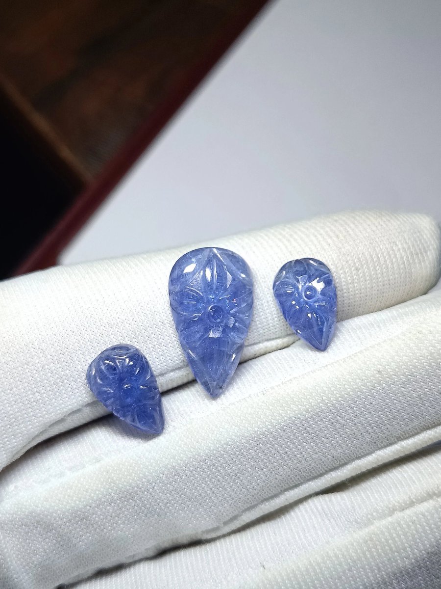 official85926's tweet image. etsy.com/your/shops/me/…

#Tanzanite #LeafShape #Carving #NaturalTanzanite #HandCarved #FlowerCarving #Pair  #PreciousGemstone #ForJewelry