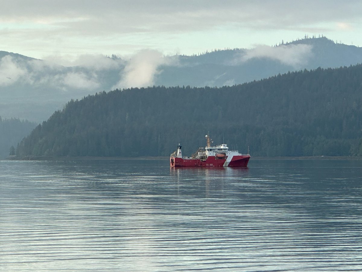 CoastGuardCAN's tweet photo. News from #BritishColumbia: Thank you to the @CHN_HaidaNation for inviting us to Haida Gwaii for the #SharingScienceatSea Expedition! Join us today at the Daajing Giids harbour and climb aboard the CCGS Sir John Franklin to see how @DFO_Pacific conducts science on board! 🚢 https://t.co/uriaq0nz6V