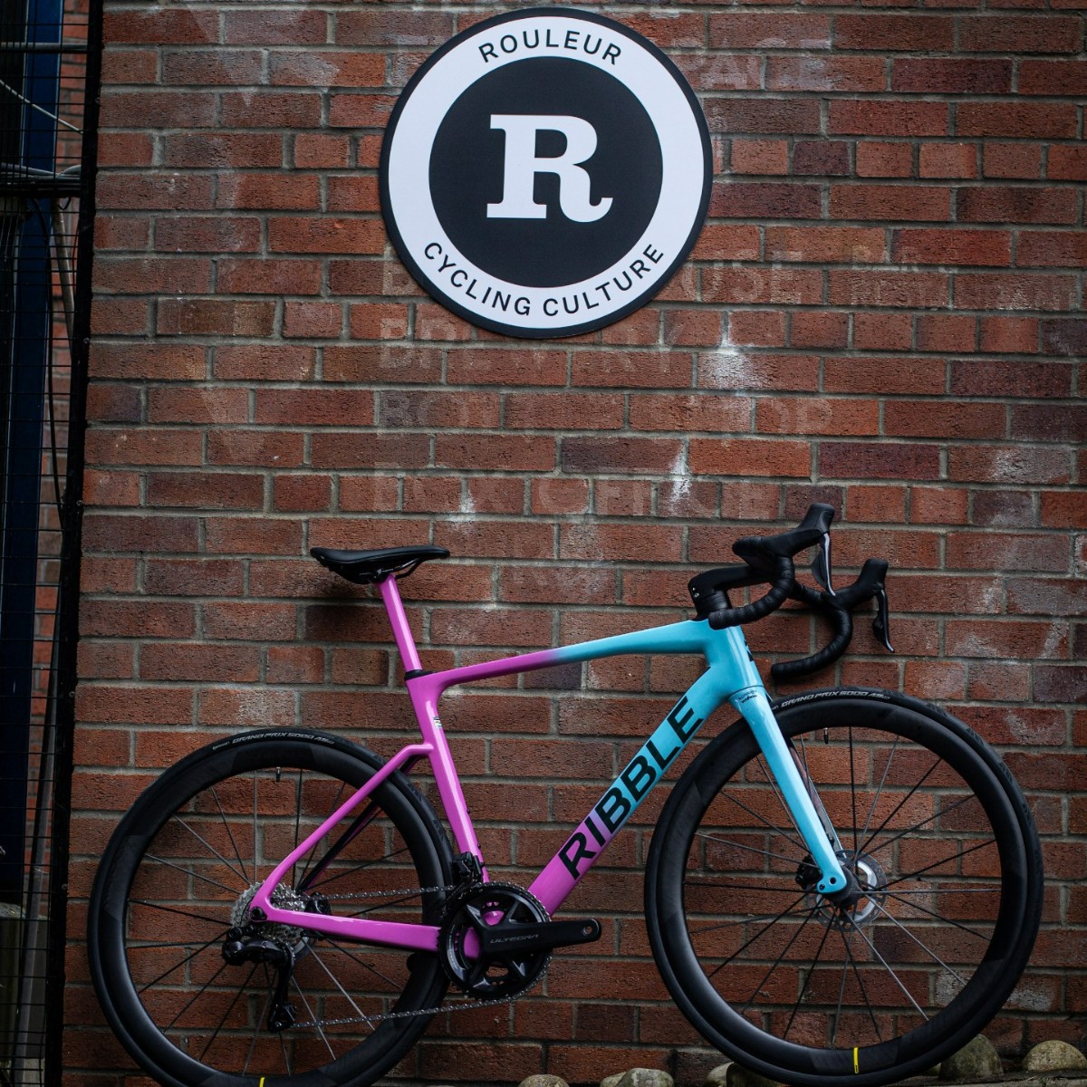 RibbleCycles's tweet photo. Great couple of weekends at @rouleur @ the Worlds: bikes, racing, talks & drinks. Thanks Glasgow.
#ribblecycles #myribble #cycling #GlasgowScotland2023 https://t.co/lPbQd5WkOn