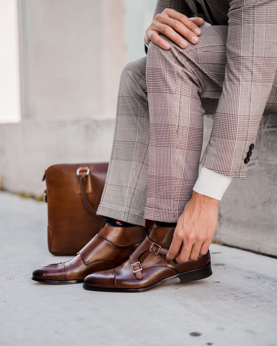 Make a statement with every step in these timeless Ace Marks dress shoes. Craftsmanship at its finest! ⁠
⁠
Photo by @reallouisandre⁠
.⁠
.⁠
.⁠
#AceMarksShoes #StyleAceMarks #mensfootwear #dressshoes #menwithstyle #mensfashionpost #menstyle #mensfashion #menswear #ootdmen