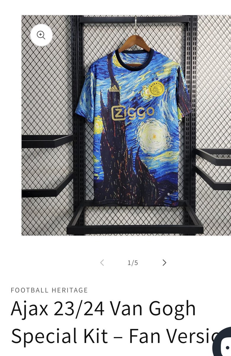 jkraaier's tweet photo. Wat in de zonnebloemen is dit? #ajax #fanshirt @arcinho weet vast meer https://t.co/Phy3IJZK6t