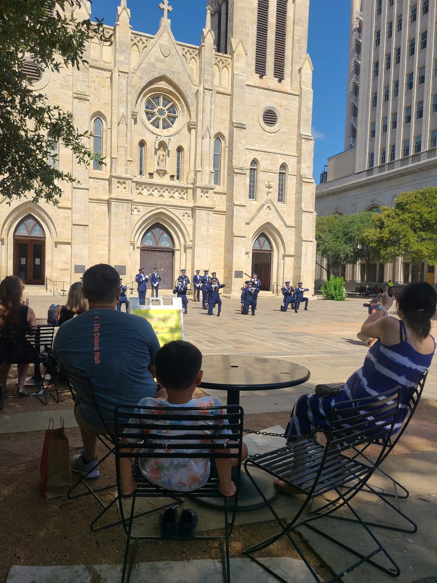 COSAGOV's tweet photo. The @usairforce Honor Guard held a demonstration and met community members this morning. Thank you, #usafhonorguard, and all members of the #USAF for your service! https://t.co/YsezVH1fAE
