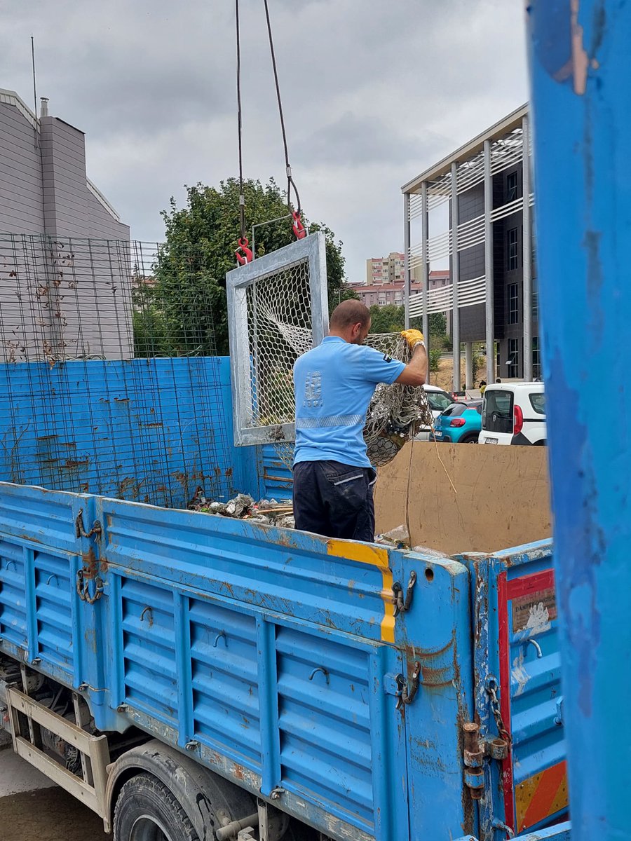 maerkan1's tweet photo. ulaşmadan geri dönüşüme kazandırmış olduk. Bu çalışmada emeği geçen tüm mesai arkadaşlarımın ellerine emeklerine sağlık. https://t.co/pBwYki5cEL