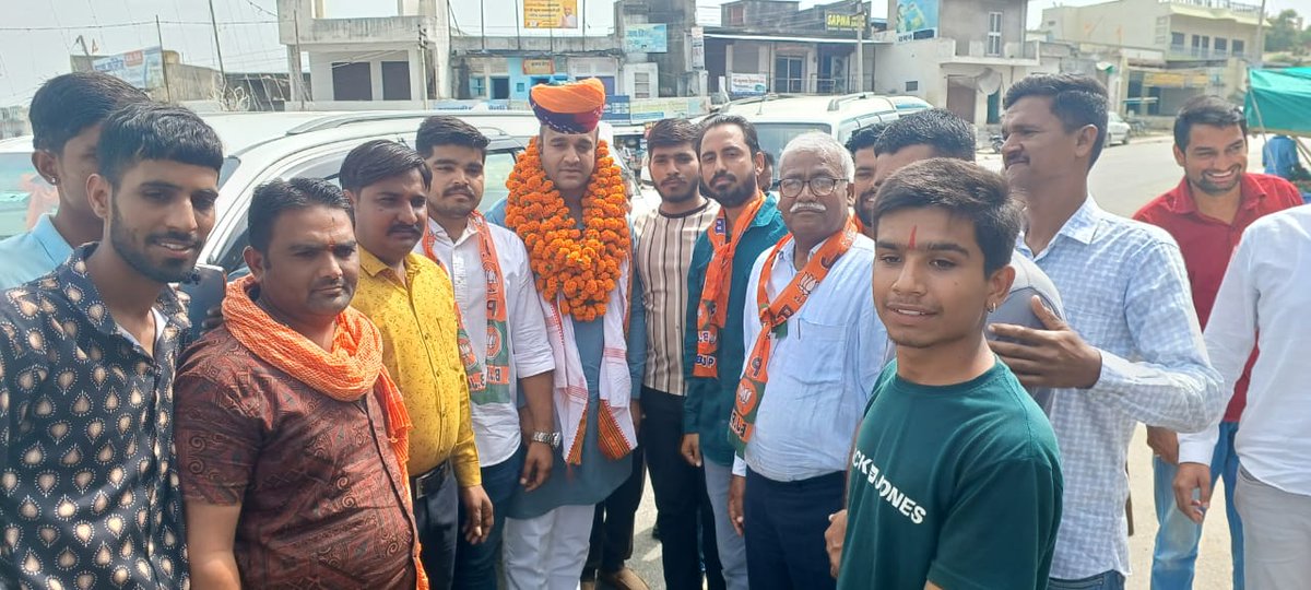PankajBjym82's tweet photo. @BJYMinRaj @AnkitChechiBJP @cpjoshiBJP @chshekharbjp @narendramodi @JPNadda @BJP4India @ArunSinghbjp @Tejasvi_Surya @VijayaRahatkar @BJP4Rajasthan @The_NehaJoshi @BJYM @KapilParmar जिला पाली स्वागत अभिनंदन 🙏🏻🙏🏻 https://t.co/QWmJsh13Bv