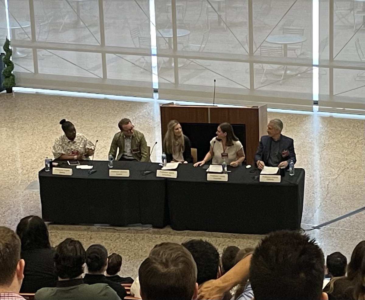 stacyleeds's tweet photo. Orientation continues with a panel of faculty experts moderated by  Vice Dean @profangelabanks. https://t.co/Ykyrb0V47m