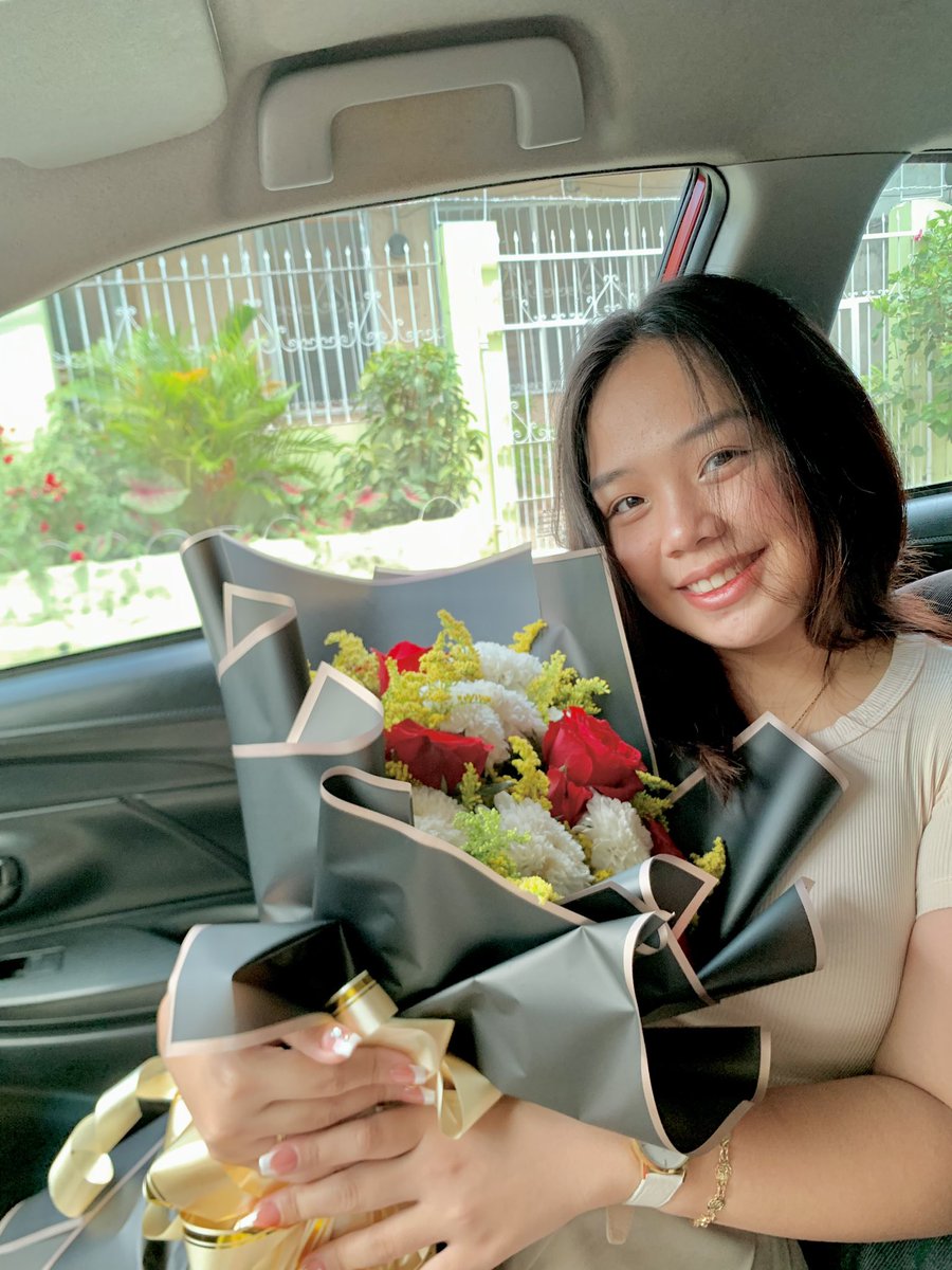jenayuuuh's tweet photo. Still inlove with ths human since 2021 🤍✨ https://t.co/HMxzTYE10H