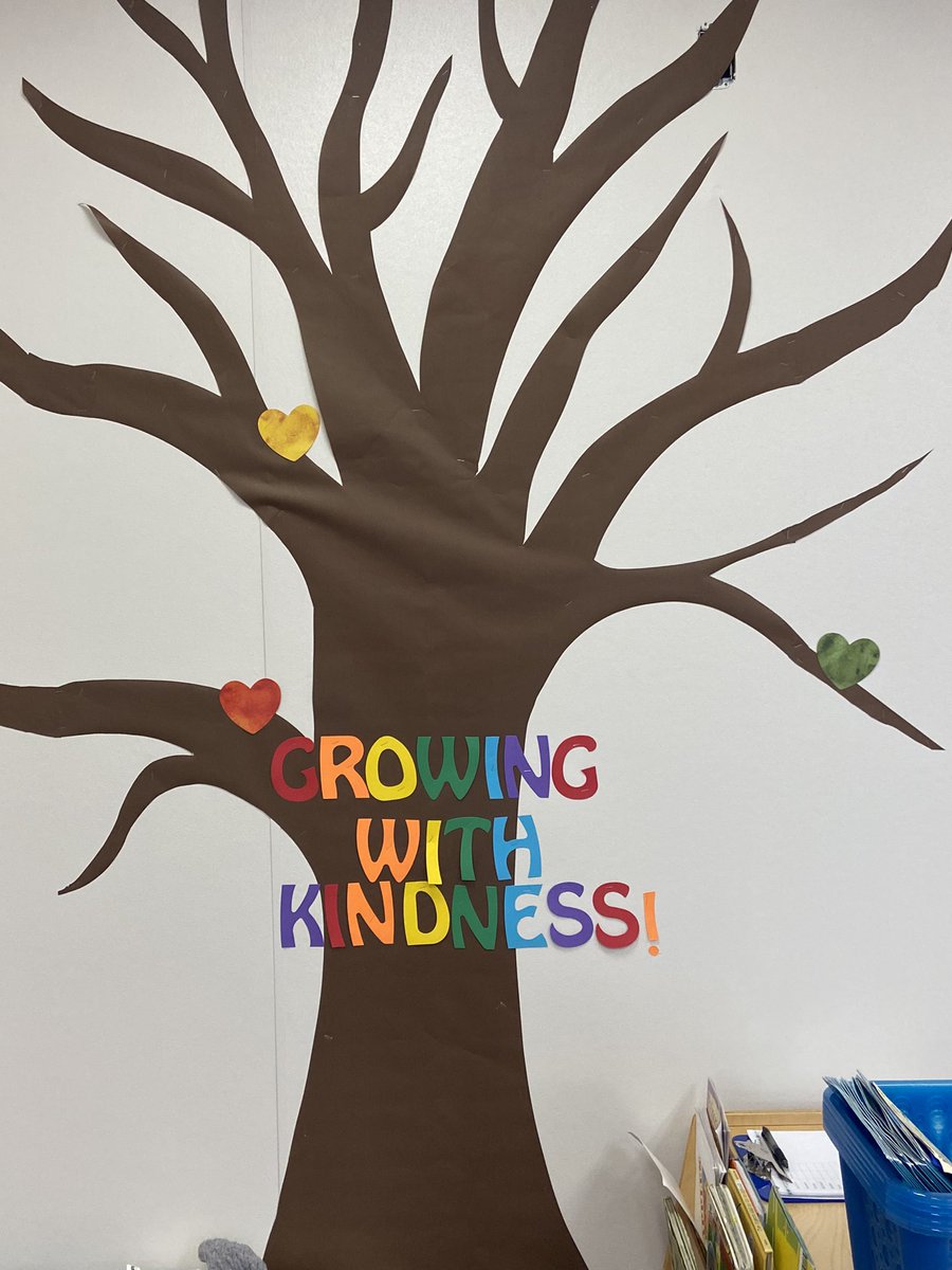 MrsMontegudo's tweet photo. Pre-k’s Kindness Tree is already blooming! #lisdbekind @HebronValleyES https://t.co/Cgrt971Fz8