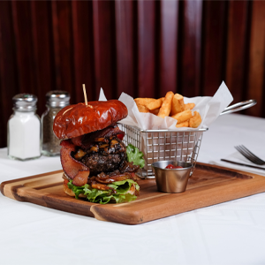 TotalTablePlus's tweet image. If it’s wood, you should!

On the Table’s Large Plate, item 117, is environmentally sustainable, dishwasher safe and adds a rustic ambiance to any table. @onthetablellc

#gotwood #restaurants #servingplates #renewables #dishwashersafe #MondayMood