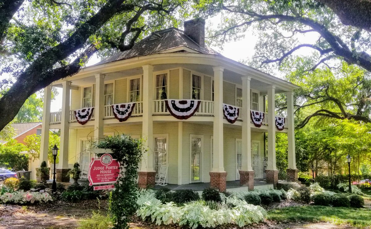 WorkingTod's tweet image. Judge Porter House Bed and Breakfast: Beautiful Home &amp;amp; Welcoming Staff tripadvisor.com/ShowUserReview… #5bubblereview