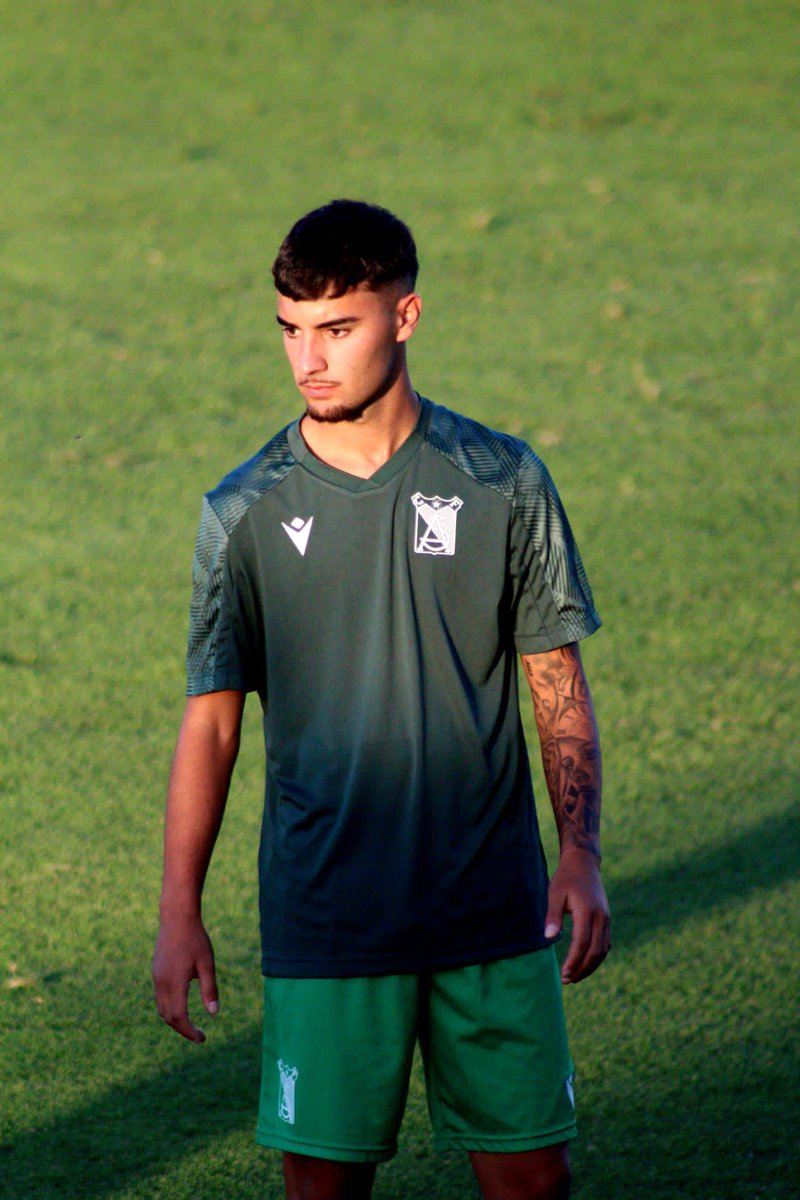 NLevel360's tweet image. 🔢 Adrián sigue acumulando minutos con el @atcosanluqueno 🟢⚪

💼 #NextLevel360 || #ASCF ⚽